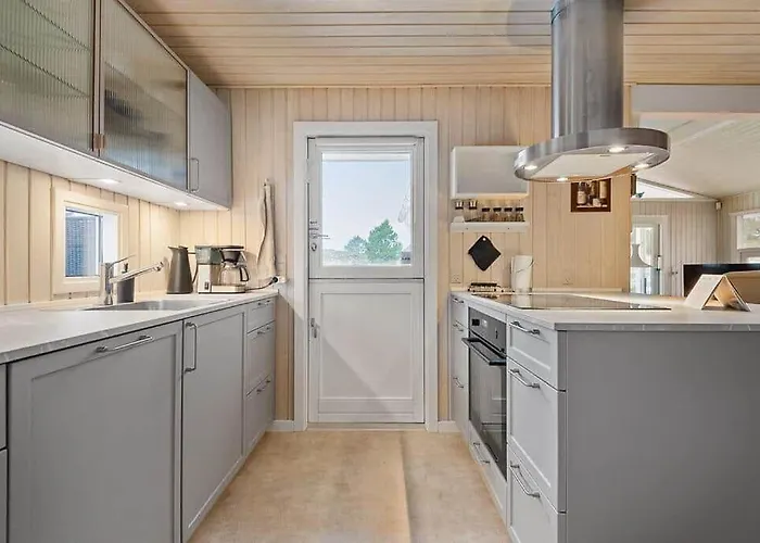 Holiday home Bv195-vejers-strand-jafdalvej-51